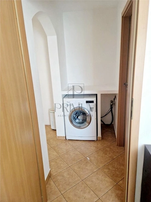 LUNEI - 3 CAMERE - 2 BAI - ETAJ 2 - CENTRALA PROPRIE - DECOMANDAT - imagine 6