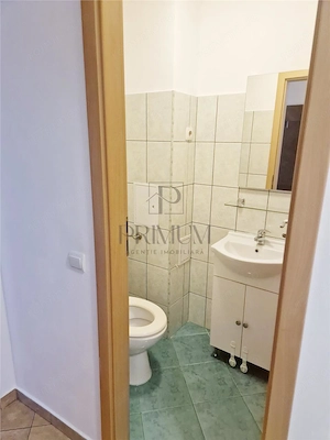 LUNEI - 3 CAMERE - 2 BAI - ETAJ 2 - CENTRALA PROPRIE - DECOMANDAT - imagine 5