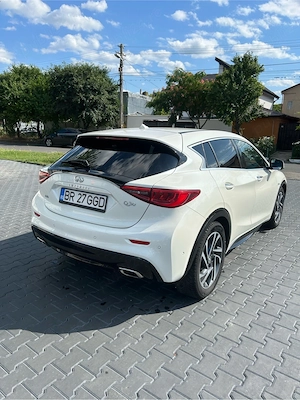     Infiniti Q30 2.2D AWD 170 CP | Automat | 360  | Piele | 2016 - imagine 2