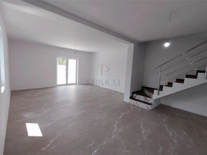 DUPLEX SPATIOS - ZONA CENTRALA - BALCON - imagine 2