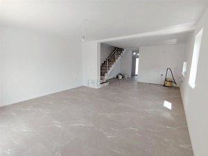 DUPLEX SPATIOS - ZONA CENTRALA - BALCON - imagine 3