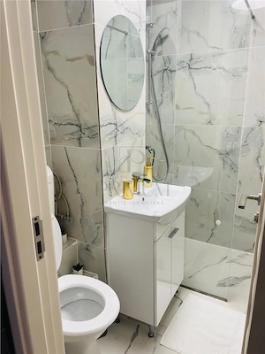 GH LAZAR - 2 CAMERE - ETAJUL 1 - LIFT - RENOVAT - CENTRALA PROPRIE - MOBILAT SI UTILAT - imagine 7