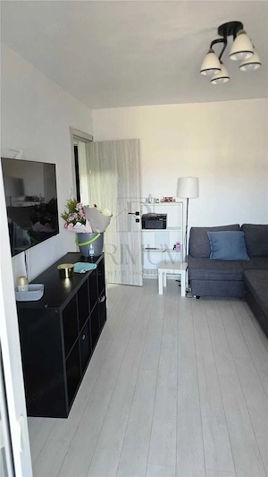 COMPLEX - AP. 1 CAMERA - mobilat, utilat, etaj intermediar