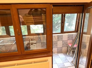 LIPOVEI - 3 CAMERE - ETAJ 1 - BLOC IZOLAT - 2 BAI - 2 BALCOANE - CENTRALA PROPRIE - CLIMA - imagine 6