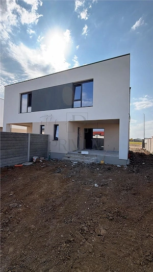 Duplex Mosnita Noua - 100mp utili