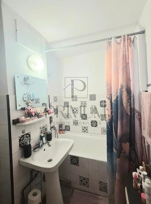 DAMBOVITA - 2 CAMERE - ETAJUL 2 - BLOC IZOLAT - ZONA BUNA - imagine 6
