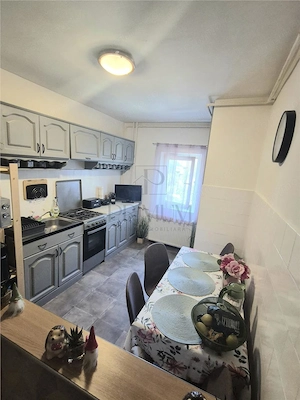 Dambovita - 2 Camere - Etaj 2 - Bloc izolat