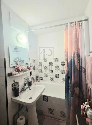 Dambovita - 2 Camere - Etaj 2 - Bloc Izolat - imagine 8
