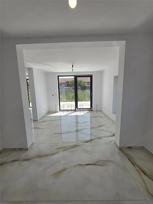 GIROC - CASA INDIVIDUALA - GARAJ - TOATE UTILITATILE - ZONA EXCELENTA - TOATE UTILITATILE - imagine 8