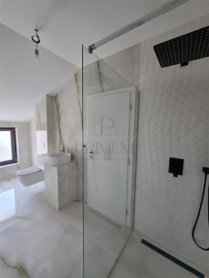 GIROC - CASA INDIVIDUALA - GARAJ - TOATE UTILITATILE - ZONA EXCELENTA - TOATE UTILITATILE - imagine 15