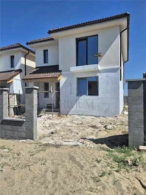 Duplex despartit - zona excelenta- toate utilitatile - posibilitate alegere finisaje