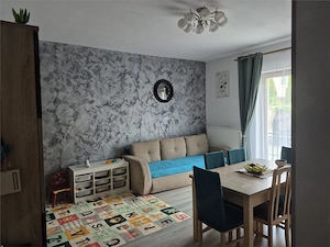 GIROC - 2 CAMERE - PARTER - PARCARE INCLUSA - ZONA BUNA - imagine 2
