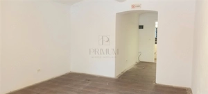 Spatiu comercial cu intrare din strada - Semicentral