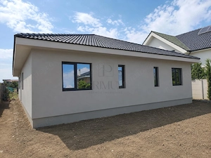 DUPLEX PE PLAN - ZONA DE TOP - 410 MP TEREN
