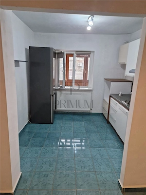 SOARELUI - 2 CAMERE - CENTRALA PROPRIE - DECOMANDAT - ACOPERIS - 2 BALCOANE - imagine 3