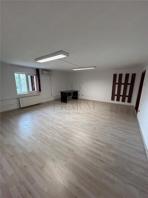 Mansarda - 4 spatii de birou - 120 mp - centrala proprie - AC - imagine 3