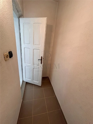 Spatiu de birou - zona linistita - centrala proprie - 20 mp - debara - balcon - imagine 3