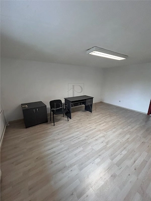 Mansarda - 4 spatii de birou - 120 mp - centrala proprie - AC - imagine 2