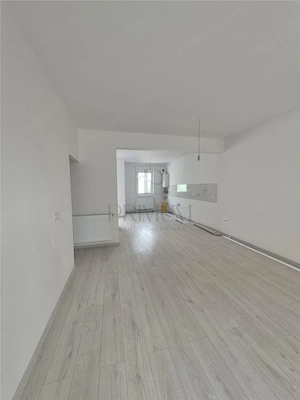Casa insiruita - partea de margine - teren 90mp - toate utilitatile - zona excelenta - imagine 8