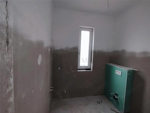 DUPLEX CU PANOURI - 5 CAMERE - 3 BAI - imagine 8