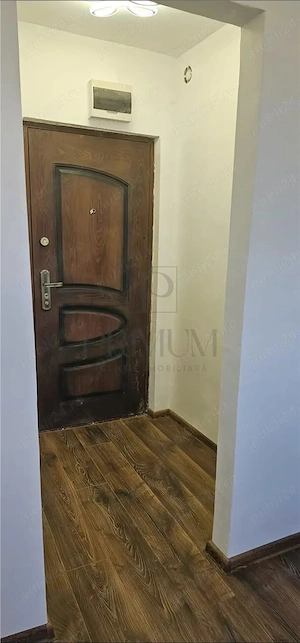 STEAUA - APARTAMENT 1 CAMERA - RENOVAT COMPLET - imagine 4