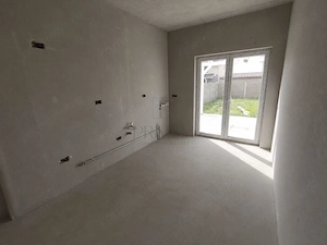 Duplex despartit prin baie - canalizare - mansardabil - imagine 3