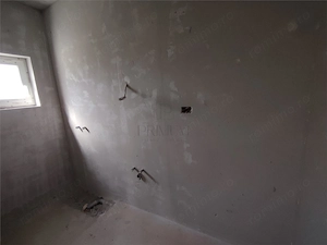 Duplex despartit prin baie - canalizare - mansardabil - imagine 6