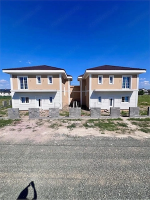 Casa individuala - despartita prin terasa - 4 benzi - zona excelenta - toate utilitatile - imagine 3