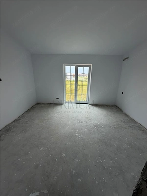 1 2 DUPLEX DE V #194;NZARE - MO #536;NI #538;A NOU #258; - imagine 3