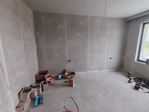 DUPLEX SEPARAT PRIN C.T - ZONA DE TOP - 5 CAMERE - imagine 2
