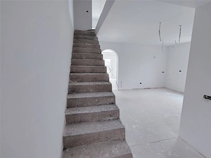 DUPLEX SPATIOS - APROAPE DE PUNCTELE DE INTERES - PERSONALIZARE INTERIOARA - imagine 2
