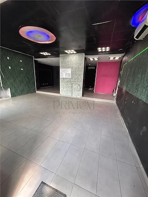 SAD - centrala proprie - aer conditionat - zona excelenta -  trifazic - 52 mp