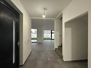 DUPLEX LA ASFALT - CONSTRUCTIE MODERNA - FINISAJE DE TOP