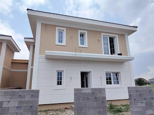 DUPLEX SPATIOS - ZONA CENTRALA - SEPARAT PRIN C.T - imagine 2
