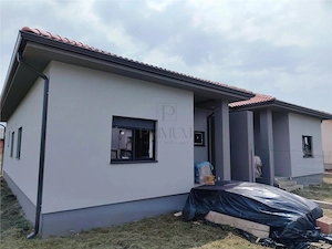 DUPLEX LA CHEIE - 3 DORMITOARE - TOATE UTILITATILE