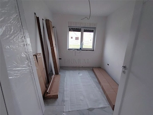 DUPLEX LA CHEIE - 3 DORMITOARE - TOATE UTILITATILE - imagine 3
