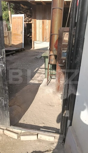 Casă cu 3 camere și grădină, aproape de centrul orașului Câmpeni - imagine 19