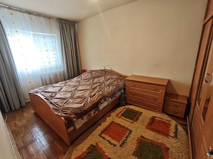 SIMION BARNUTIU - 2 CAMERE - ETAJ INTERMEDIAR - BLOC IZOLAT - SPATIOS - imagine 2