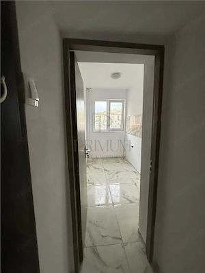 Spitalul Judetean - 2 Camere - Etaj intermediar - Bloc izolat - Complet renovat - imagine 3