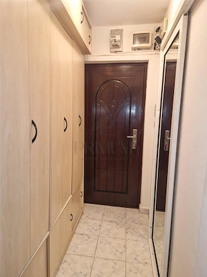 Dacia - 2 Camere - Amenajat - Boxa in CF - imagine 6