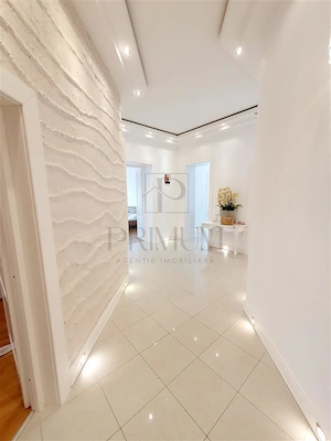 BAILE NEPTUN - RENOVAT LUX - 3 CAMERE - 2 BAI - INCALZIRE PARDOSEALA - CLIMA - CLADIRE ISTORICA - imagine 11