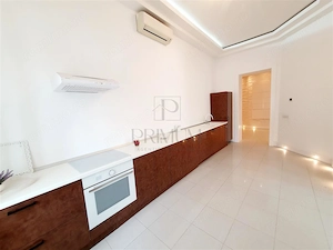 BAILE NEPTUN - RENOVAT LUX - 3 CAMERE - 2 BAI - INCALZIRE PARDOSEALA - CLIMA - CLADIRE ISTORICA - imagine 16