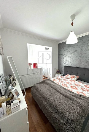 CETATII - ETAJ 1 - RENOVAT - 3 CAMERE - CENTRALA PROPRIE - CLIMA - BOXA