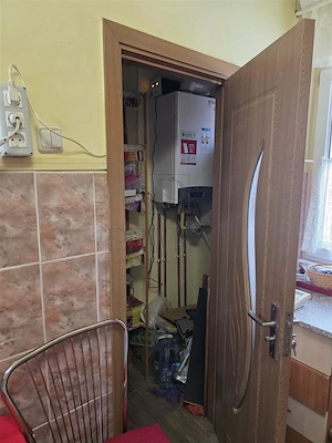 SAGULUI - ETAJ 2 - BLOC IZOLAT - 3 CAMERE - DEBARA - CENTRALA PROPRIE - CLIMA - imagine 2