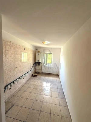 LIPOVEI - 3 CAMERE - 2 BAI - 2 BALCOANE - CENTRALA PROPRIE - DECOMANDAT - imagine 5