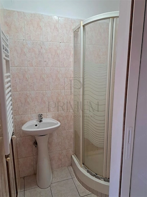 LIPOVEI - 3 CAMERE - 2 BAI - 2 BALCOANE - CENTRALA PROPRIE - DECOMANDAT - imagine 7