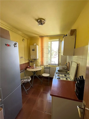 COMPLEX - 2 CAMERE - ETAJ INTERMEDIAR  - CENTRALA PROPRIE - imagine 4