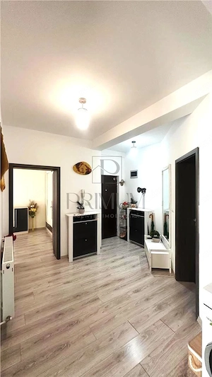 BRAYTIM - 3 CAMERE - ETAJ 2 - DECOMANDAT -  CENTRALA PROPRIE - CLIMA - RULOURI - LOC PARCARE CF