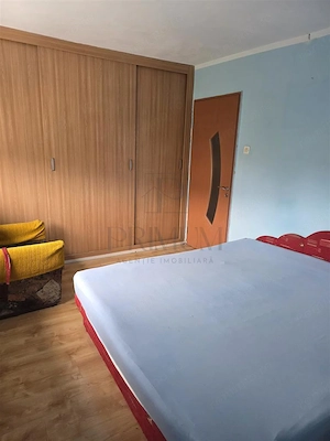 SAGULUI - ETAJ 2 - BLOC IZOLAT - 3 CAMERE - DEBARA - CENTRALA PROPRIE - CLIMA - imagine 8