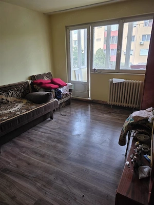 SAGULUI - ETAJ 2 - BLOC IZOLAT - 3 CAMERE - DEBARA - CENTRALA PROPRIE - CLIMA - imagine 6